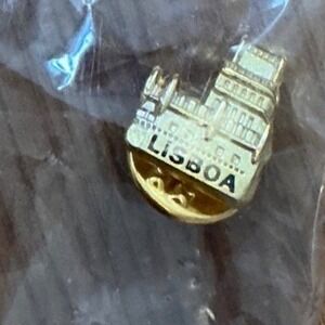 Lisbon Cityscape Building Souvenir Lapel Pin Gold Tone